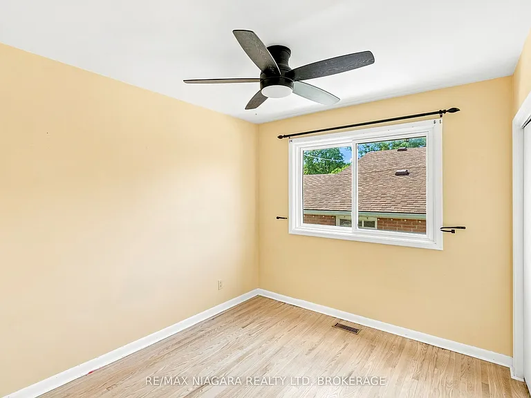6521 Caledonia St — Photo 15