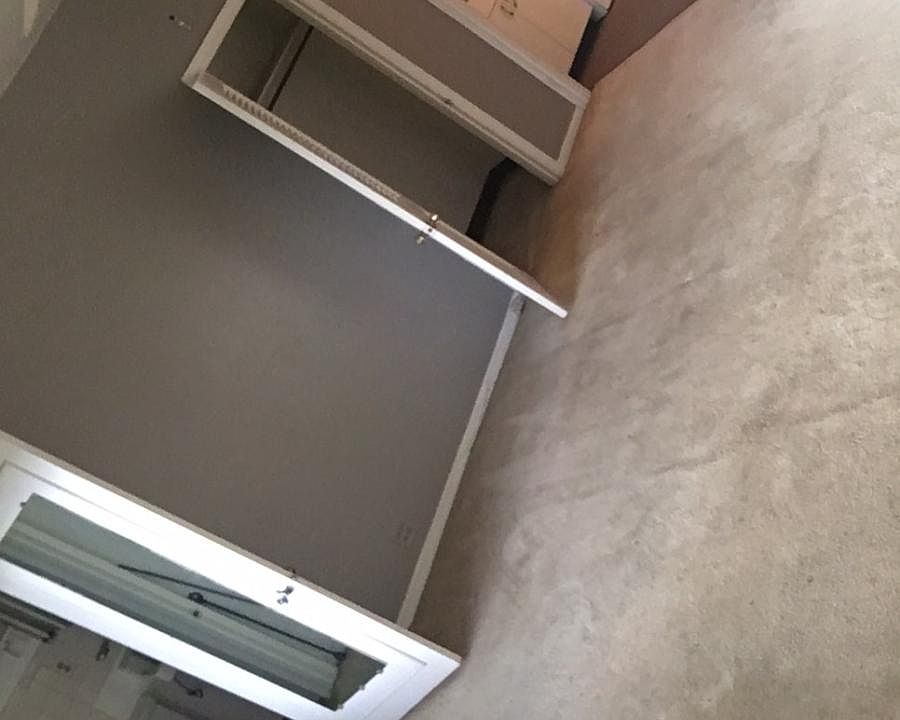 LIVING/KITCHEN