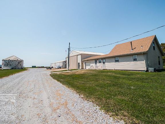 3rd image of 20715 Marh Ave