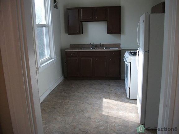 2nd image of 2263 Harrison Ave #2