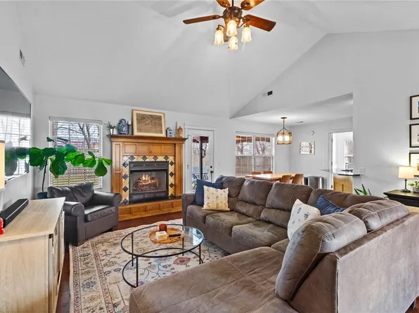 540 Carlson St, Centerton, AR 72719