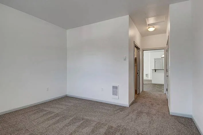 River Ridge Apartments — Photo 27