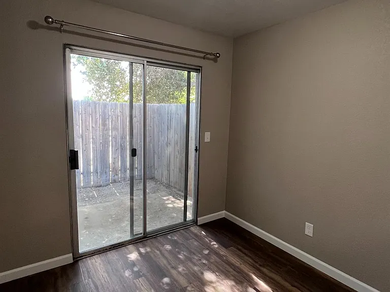 1262 N Marks Ave #109 — Photo 9