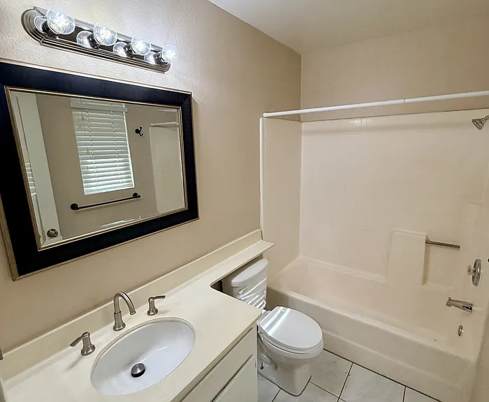 2036 Orchard Dr — Photo 17
