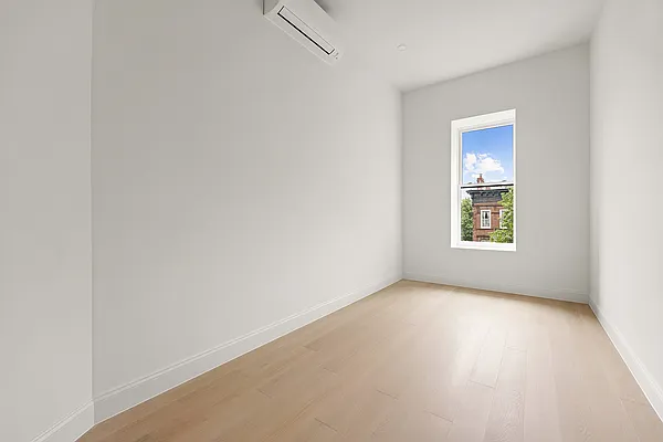 Bedroom, photo 3