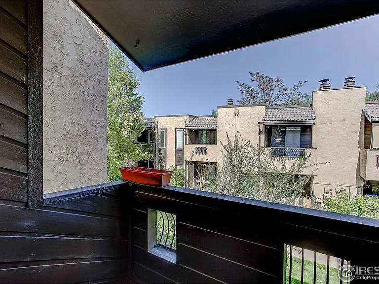 2978 Shady Holw W — Photo 22