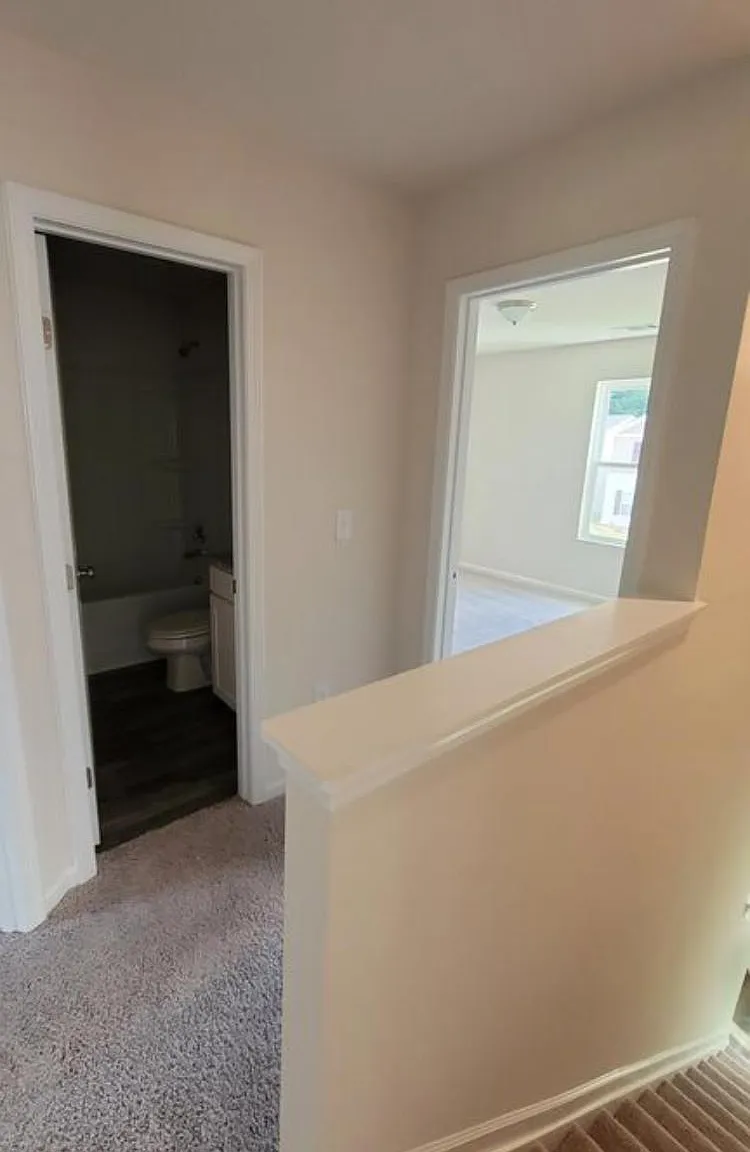 174 Queens Cir — Photo 4