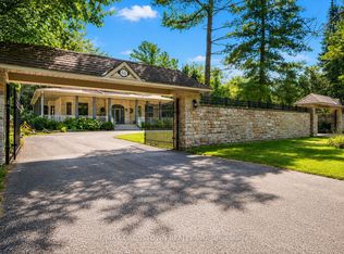 61 Earl St, Wasaga Beach, ON L9Z2M6
