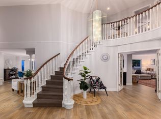 4702 Stahaken Ct, Tsawwassen, BC V4M 4B9