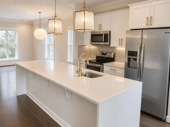 2179 Half Moon Pl NE, Washington, DC 20018