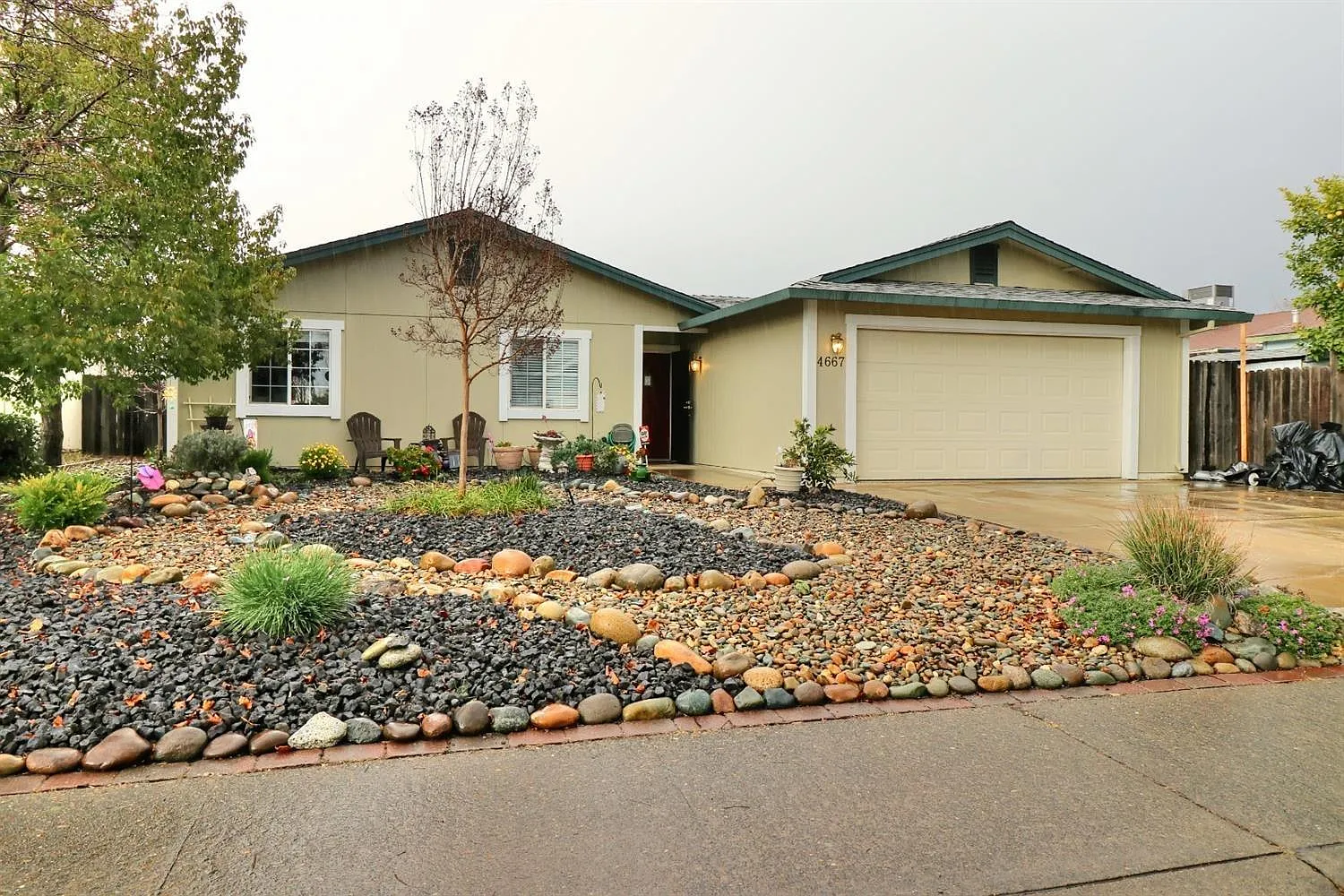 4667 Tuttle Dr photo 1