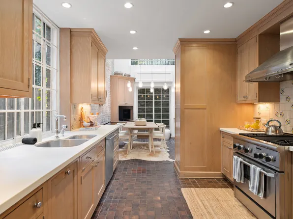 126 West 78th Street image 8 of 33