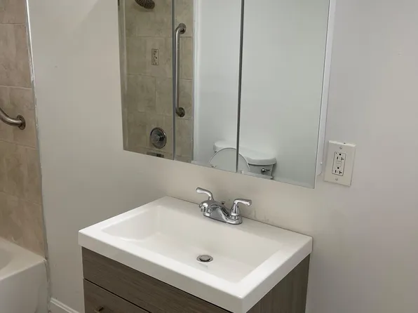 60 Washington St Floor 1, Lawrence, MA 01841