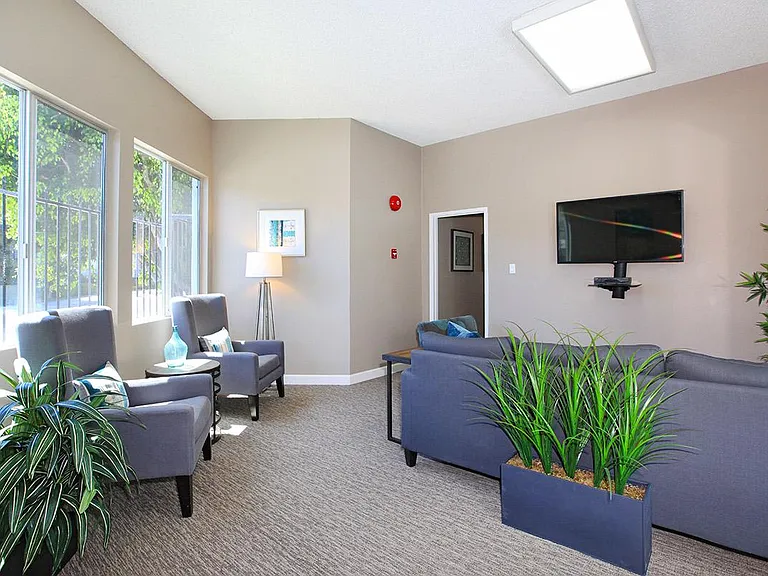 5025 E Pacific Coast Hwy — Photo 6