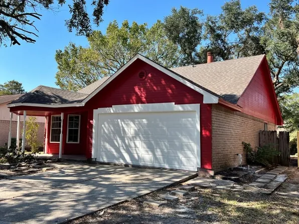 19819 Misty Pines Dr, Humble, TX 77346