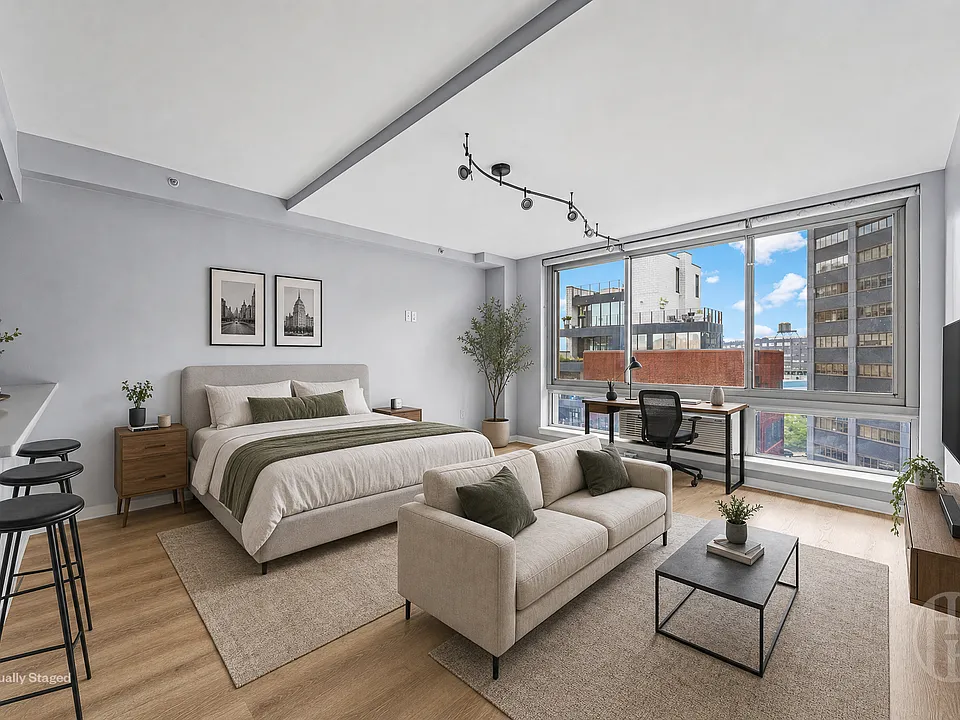 1311 Jackson Ave #8C