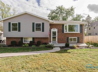 933 Laurel Ln, Findlay, OH 45840