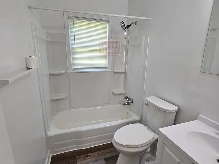 15 N Quince Ave — Photo 11