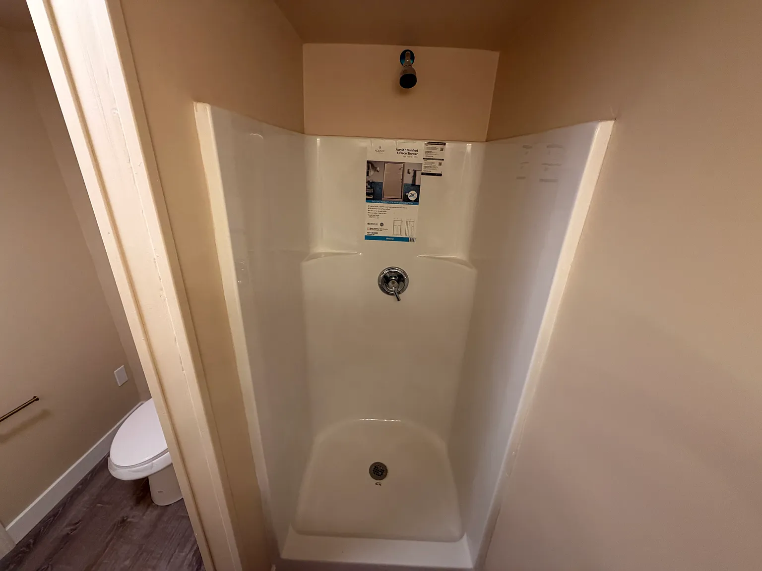 Studio, 570 sqft, $1,375 — Photo 4