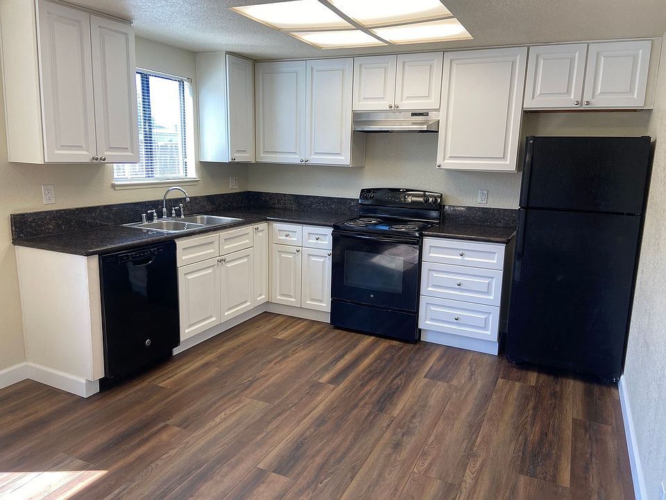 1st image of 250 Ivy St APT A