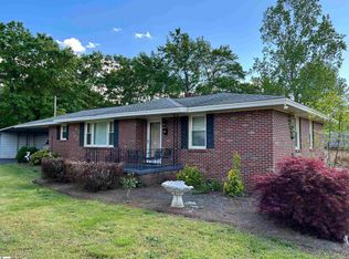 315 Southview Dr, Laurens, SC 29360