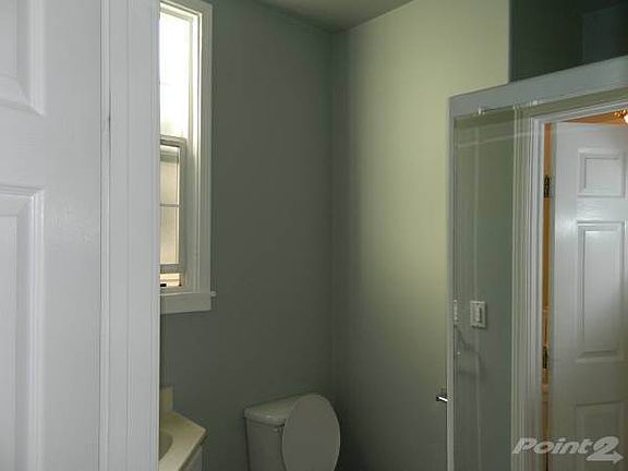 2nd image of 609 Masonic Ave