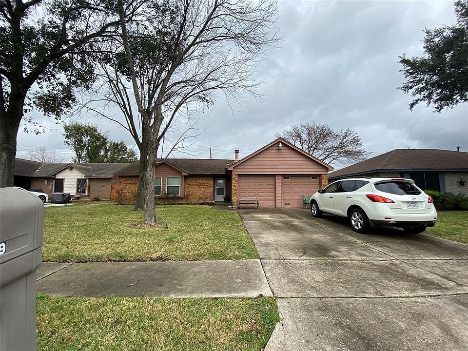 1st image of 10019 Clairmont Dr