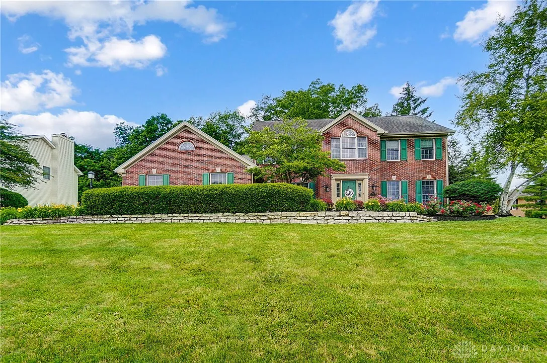 1414 Hunters Pointe Dr photo 1