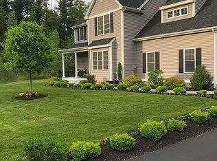 17 Montclair Dr, Nashua, NH 03063