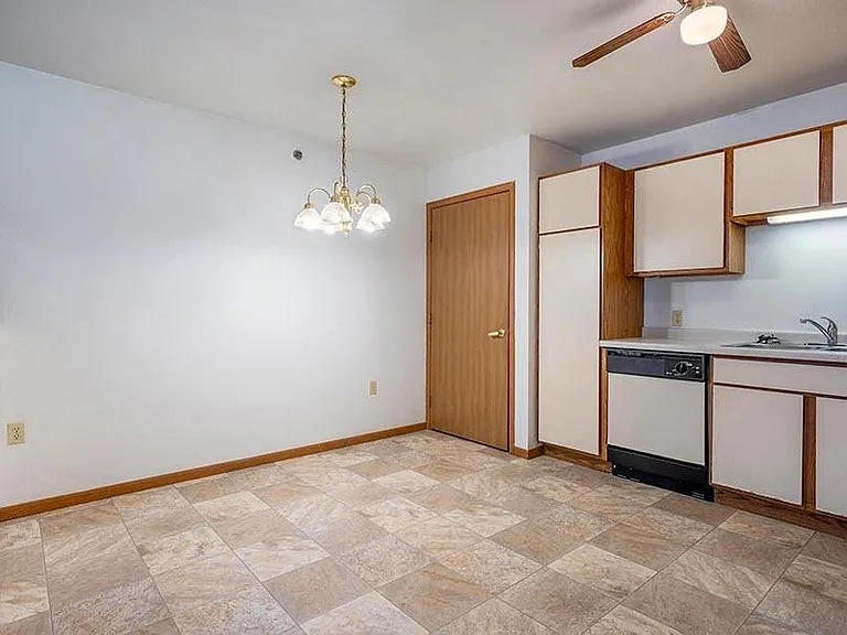 Woodside Village Apartments — Photo 1