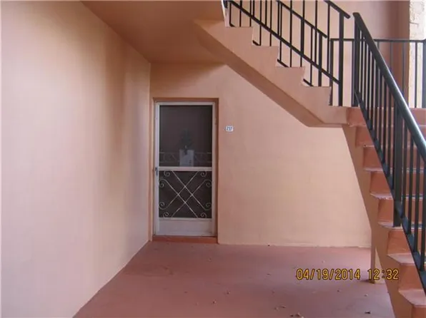 237 Lake Frances Dr, West Palm Beach, FL 33411