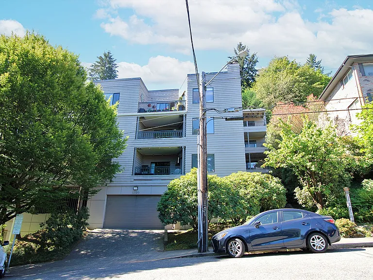 1320 SW Hall St #202 — Photo 1