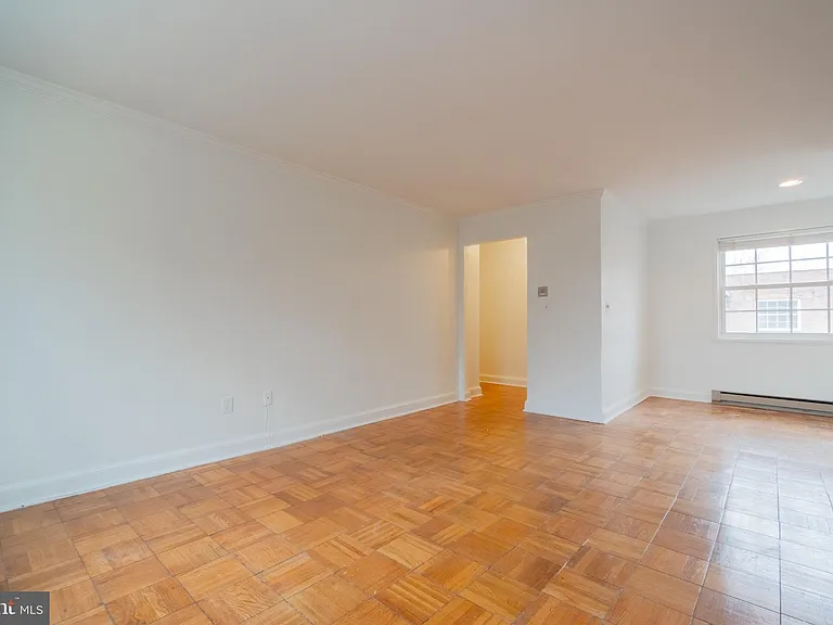 1718 W Abingdon Dr #302 — Photo 20