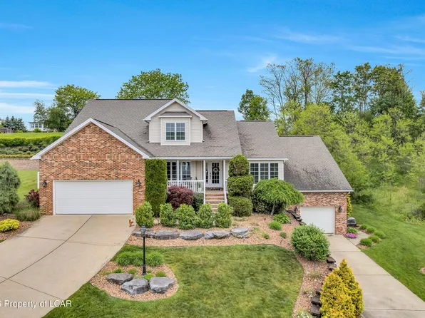 300 Constitution Ave, Hanover Township, PA 18706