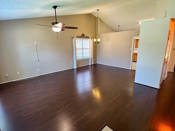 2nd image of 4410 San Mateo Ln