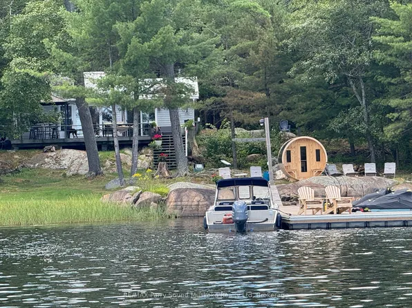 2 A22 Is, The Archipelago, ON P0G 1K0