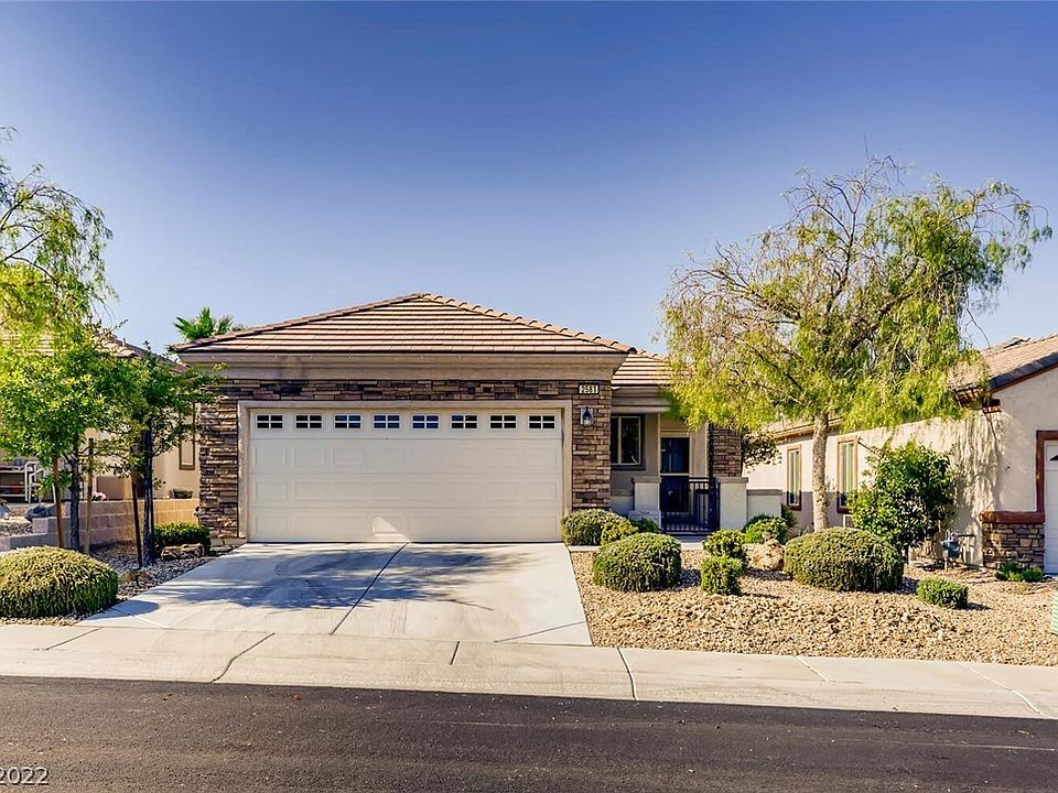 1st image of 2581 Palentina St