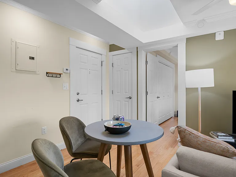 124 Commonwealth Ave #4 — Photo 15