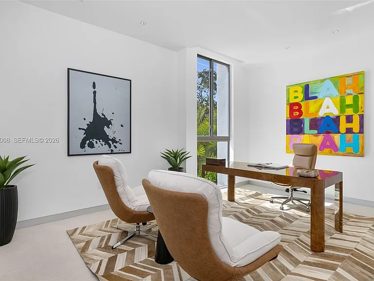 503 Palm Dr — Photo 56