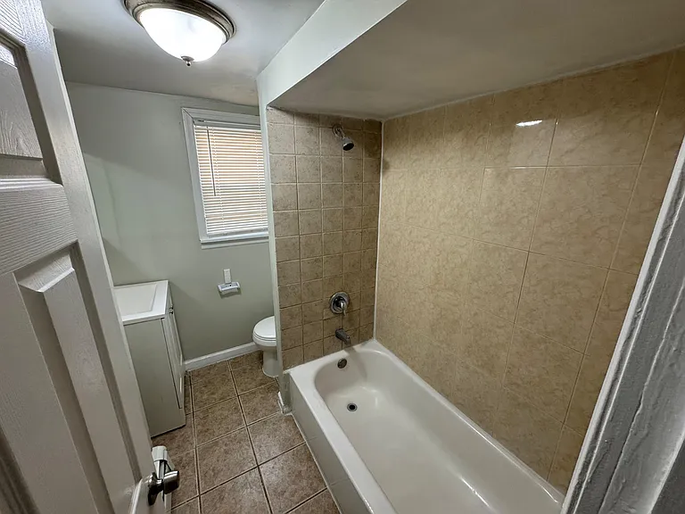 725 Bergen St #1F — Photo 6
