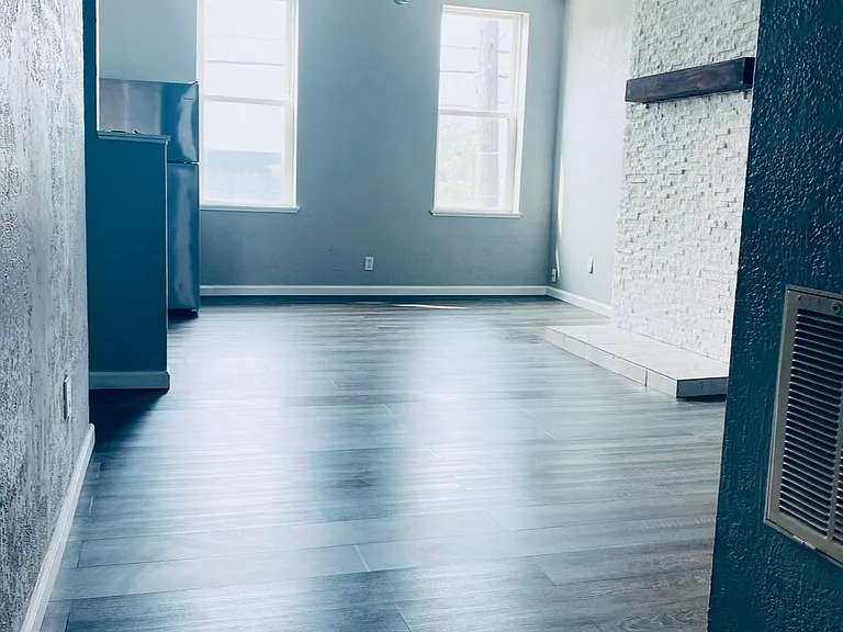 5316 Butler St #2 — Photo 8