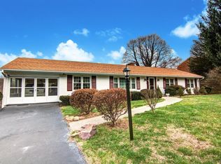 2530 Inglewood Rd SW, Roanoke, VA 24015