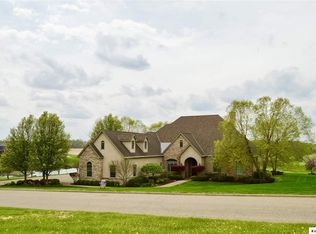 1433 Greenbrier Dr, Mount Vernon, OH