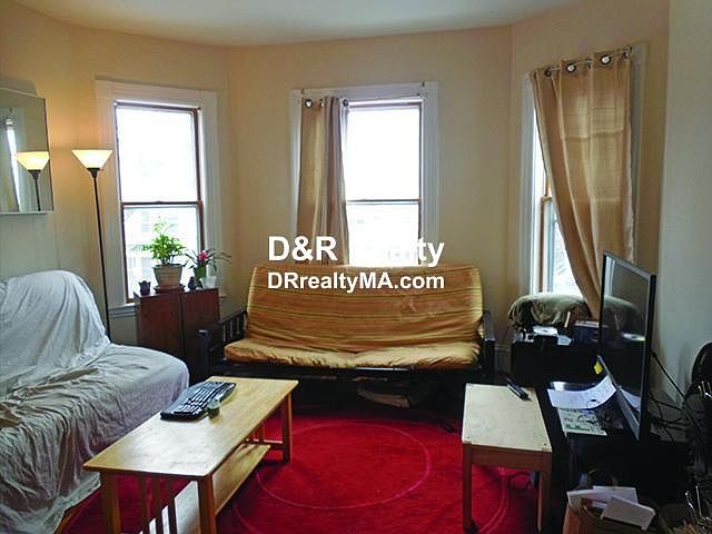 2nd image of 332 Beacon St #33502