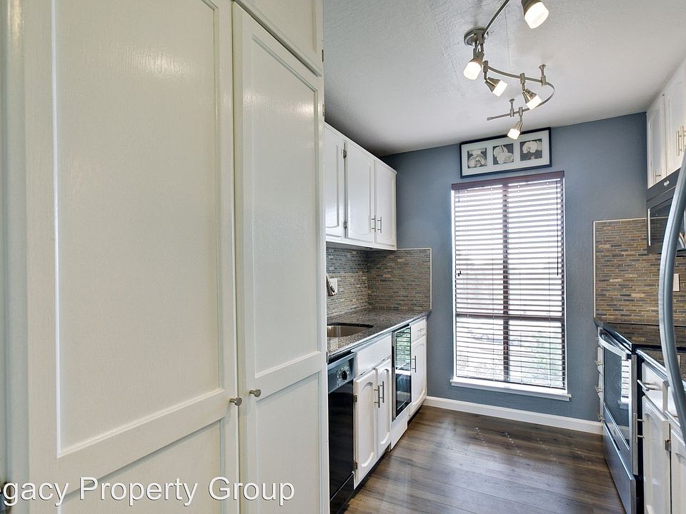 1st image of 16451 Saratoga St #306W