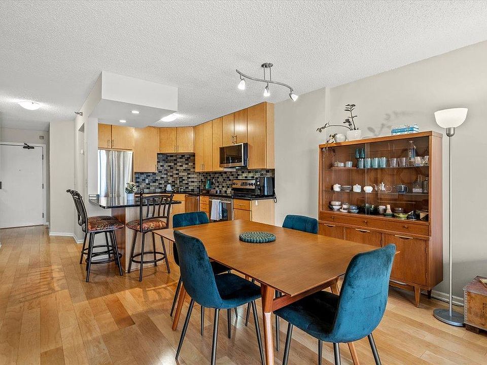 1st image of 401 1st St S #1612