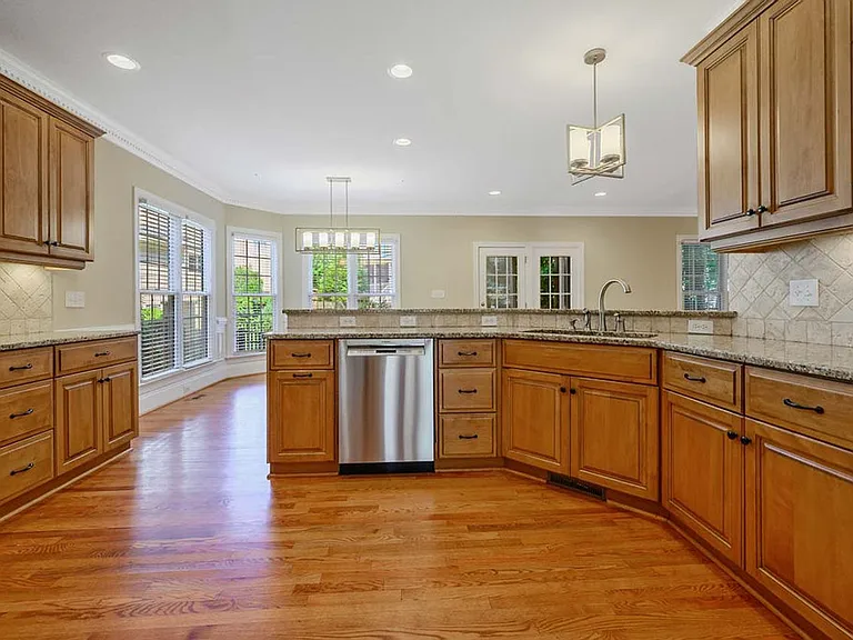 8333 Wheatstone Ln — Photo 14