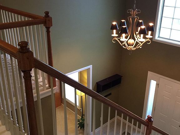 3rd image of 4284 Desdemona Way