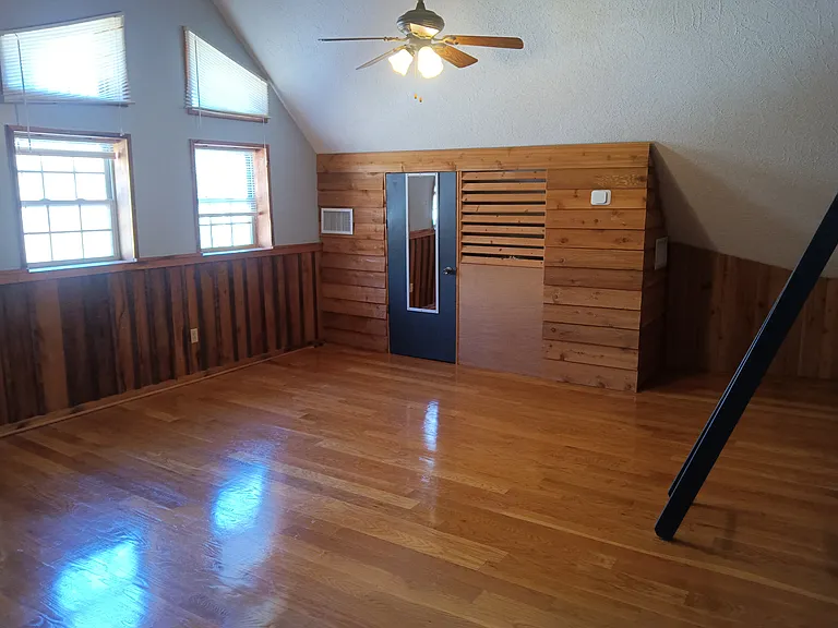 Bonus room