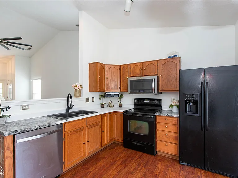 7136 Pluto Dr — Photo 7